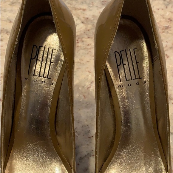 Women’s Pelle Moda platform heels - Picture 3 of 8